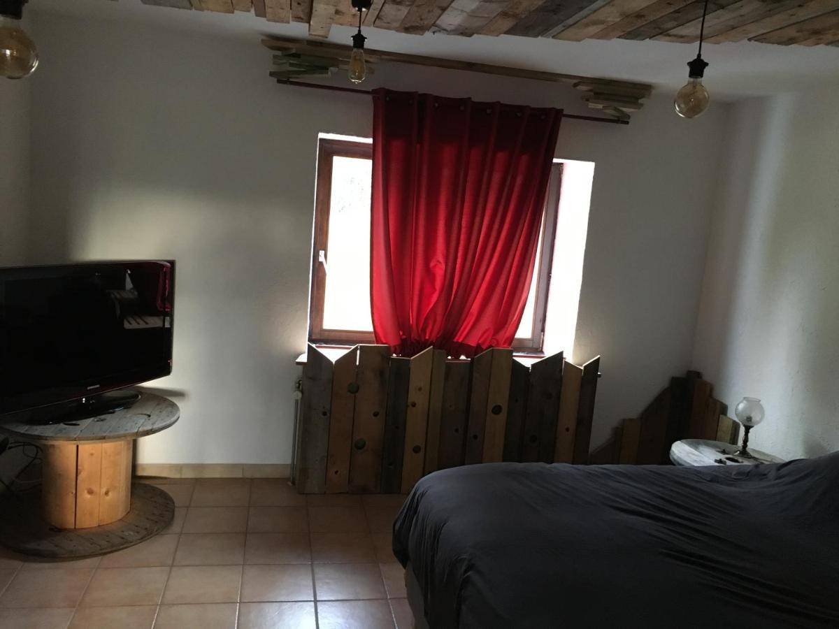 Bed and Breakfast Bois & Repos Malmedy Esterno foto